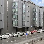 Cozy&Modern Apartment - Best Location in Reykjavík